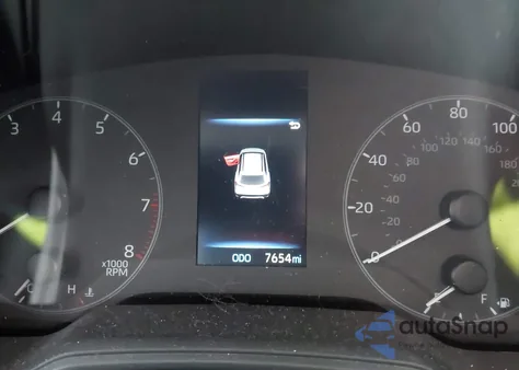 2024 Toyota Corolla Cross Le z USA, uszkodzony, nr VIN 7MUCAAAG1RV110325